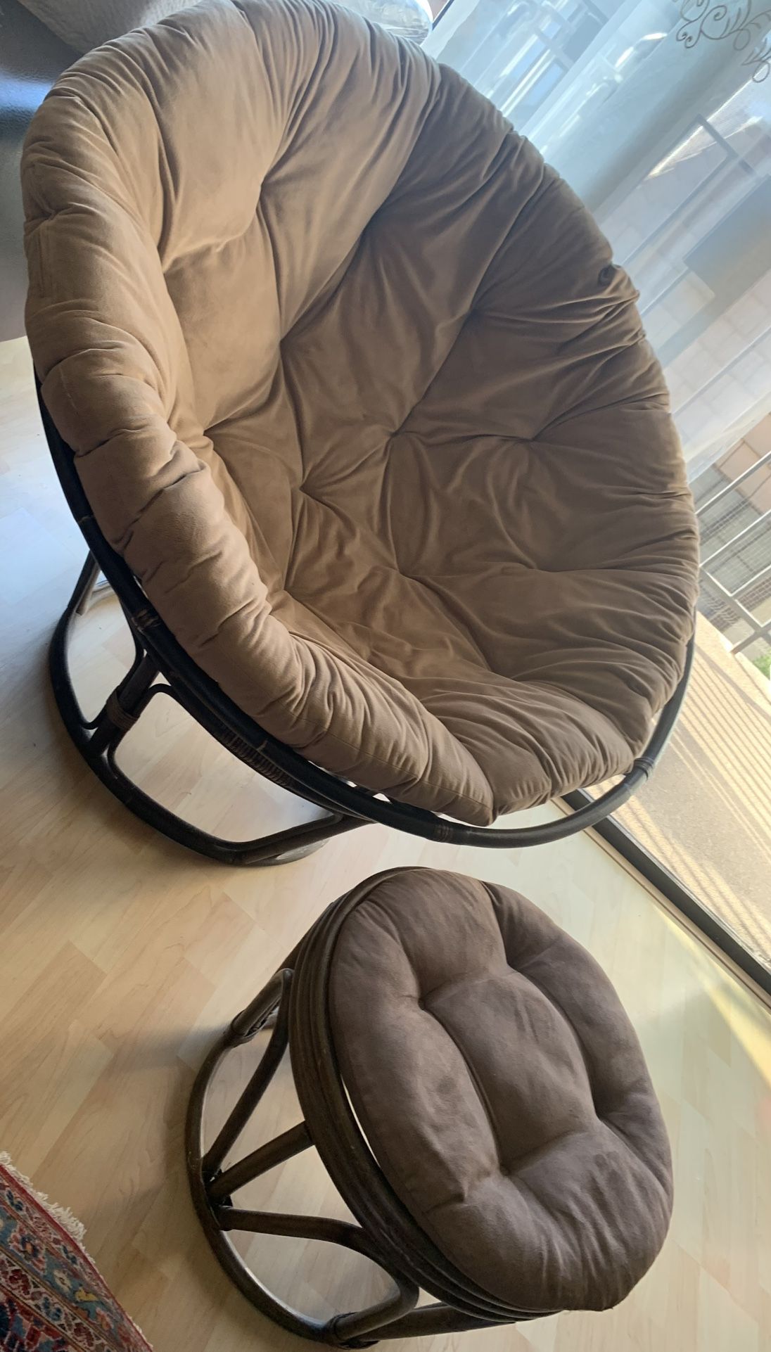 Chair With Foot Stool