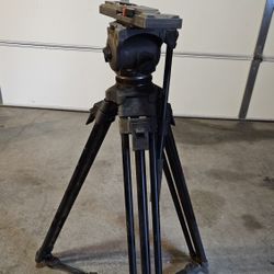 HUGE Heavy Duty Tripod with Carrying Bag FREE
