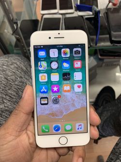 iPhone 7 128gb factory unlocked silver Mint