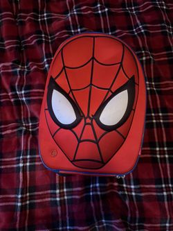 Spider Man Suitcase  1 / 3 / 2026 