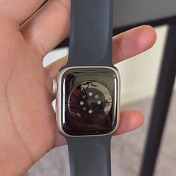 Apple Watch Series 8