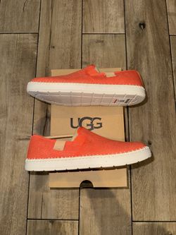 UGG Luciah Slip on