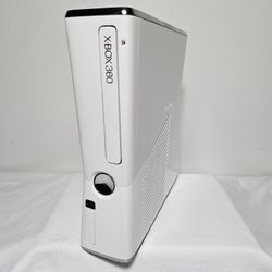 Custom White Slim Xbox 360 With 2TB Hard Drive 