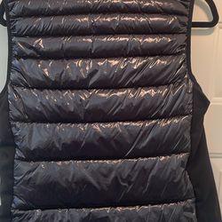 DKNY Black Winter down Vest Size M