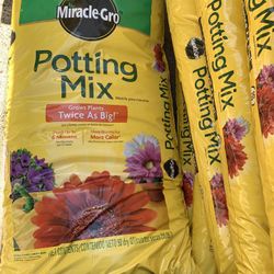 Miracle Grow Potting Mix 50 Qt 