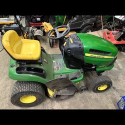 John Deere 42” Riding Lawn Mower 