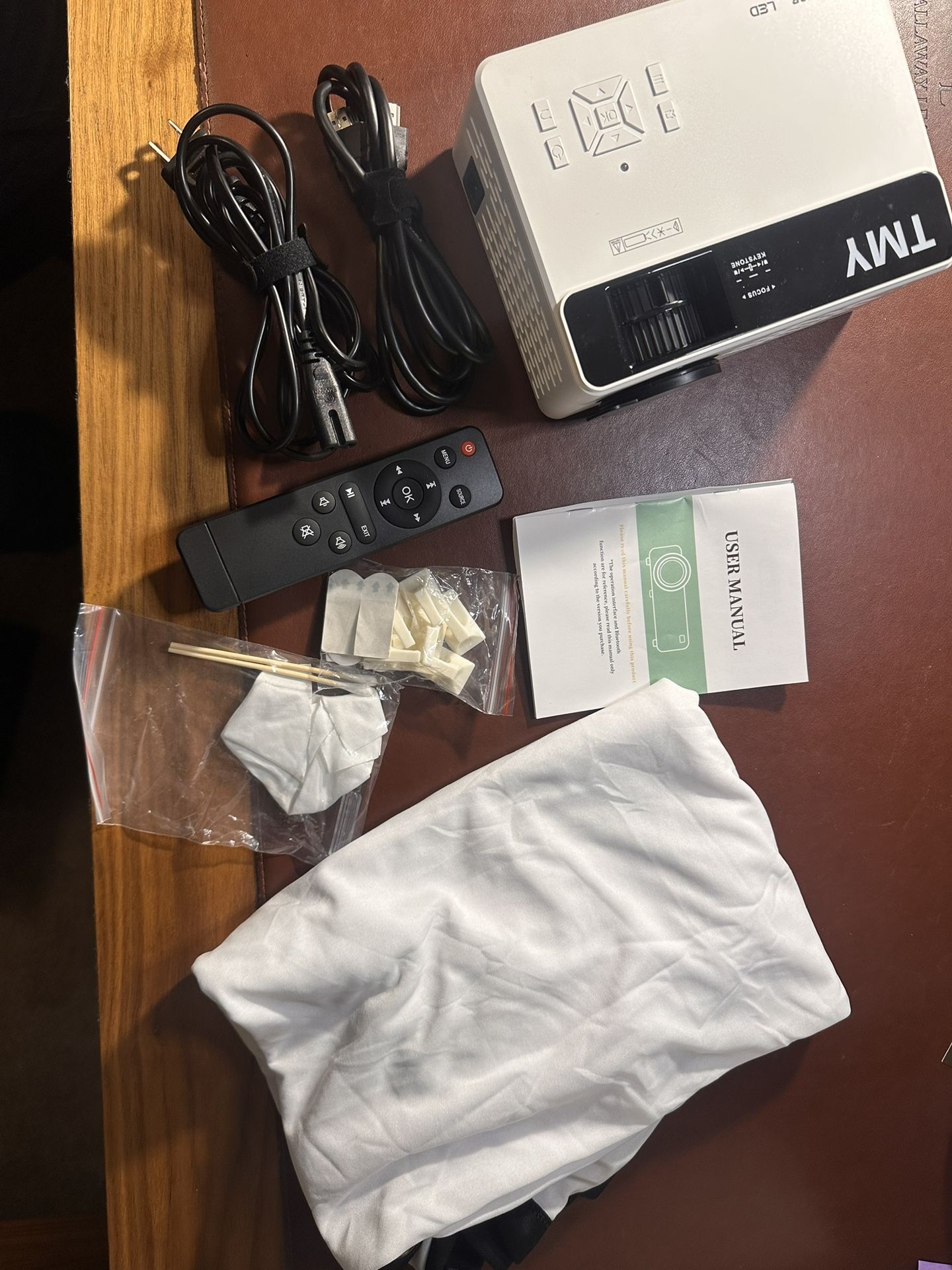 TMY 1080P Full HD Portable Mini Projector