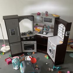 kids play kitchen 