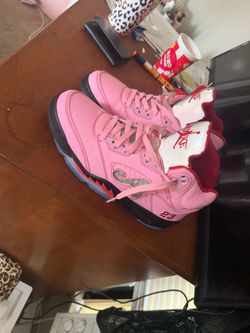 JORDAN  NYC AWAKEN 5s Size 8