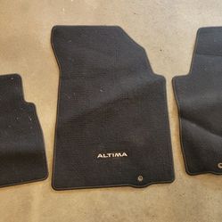 2016 Nissan Altima Floor Mats. Brand New. 