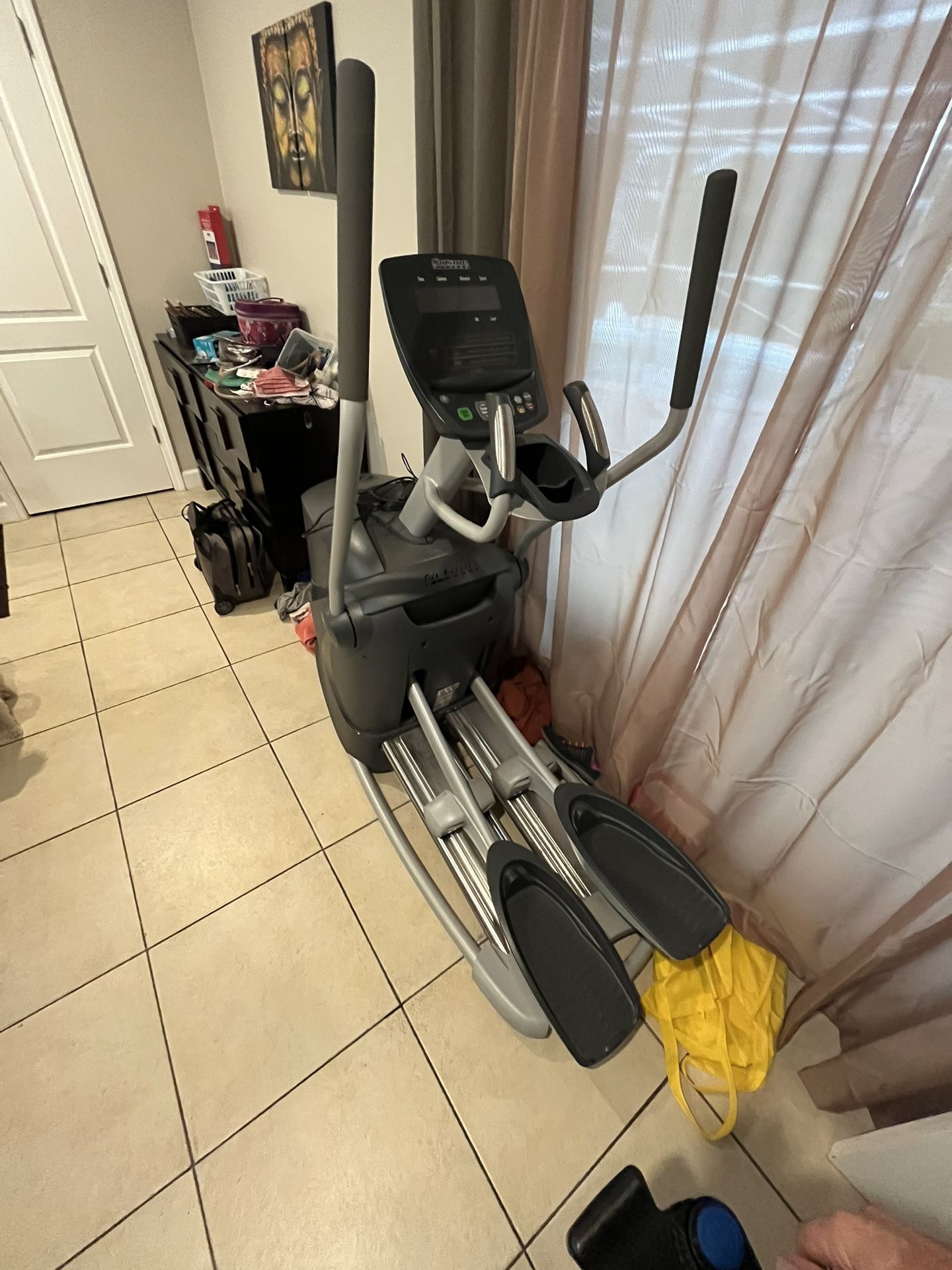 Octane Fitness Q35x Elliptical Machine