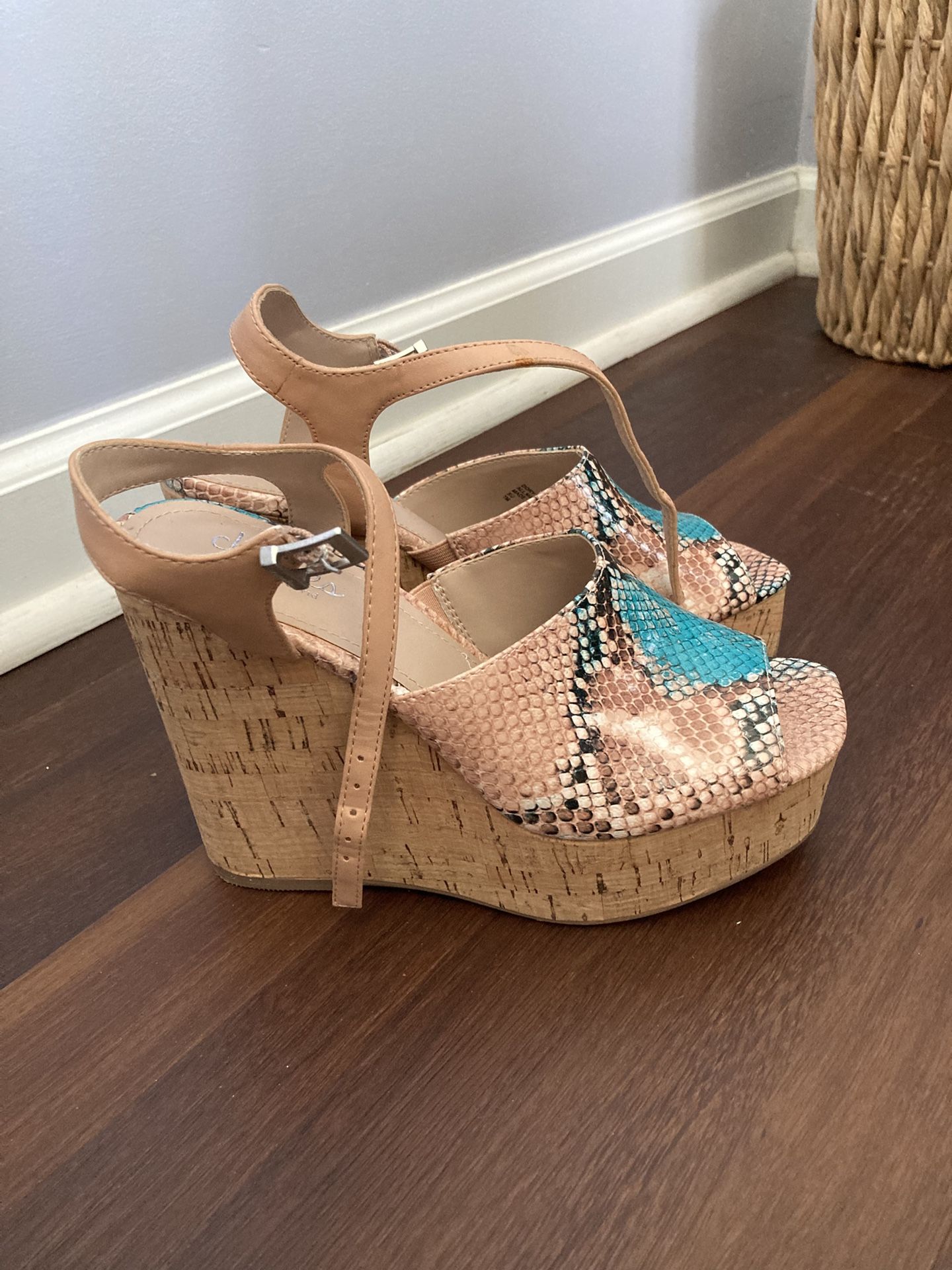 Sweet Charles David designer 5” chunky cork open toe sandals heels shoe size 7 turquoise tan Obo