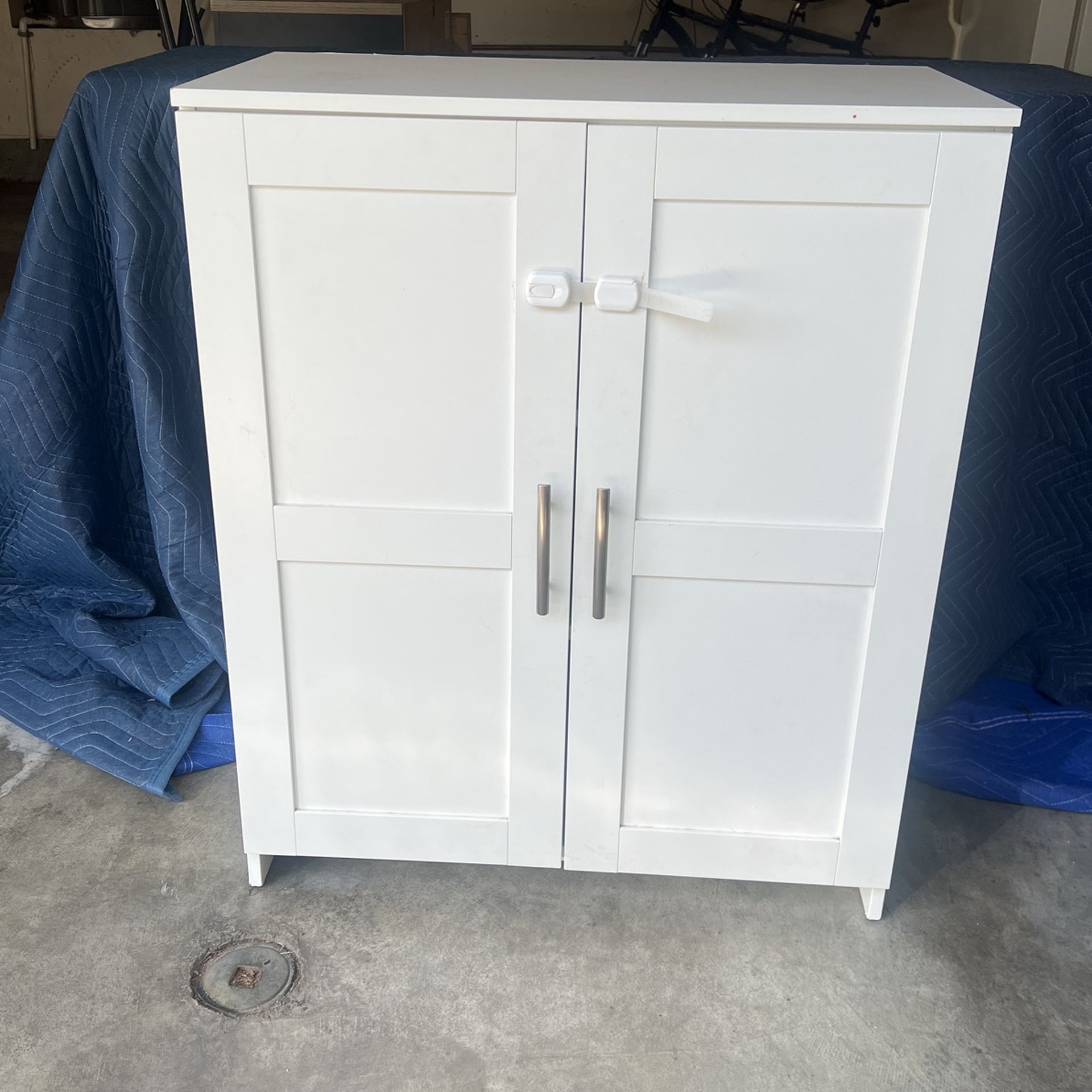free cabinet