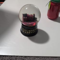 Snow Globe 