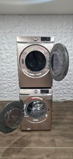2024 Samsung Washer & gas dryer stacked or side by side