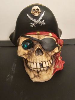 Ebros Gift Pirate Captain Hook Marauder Skull. Money bank