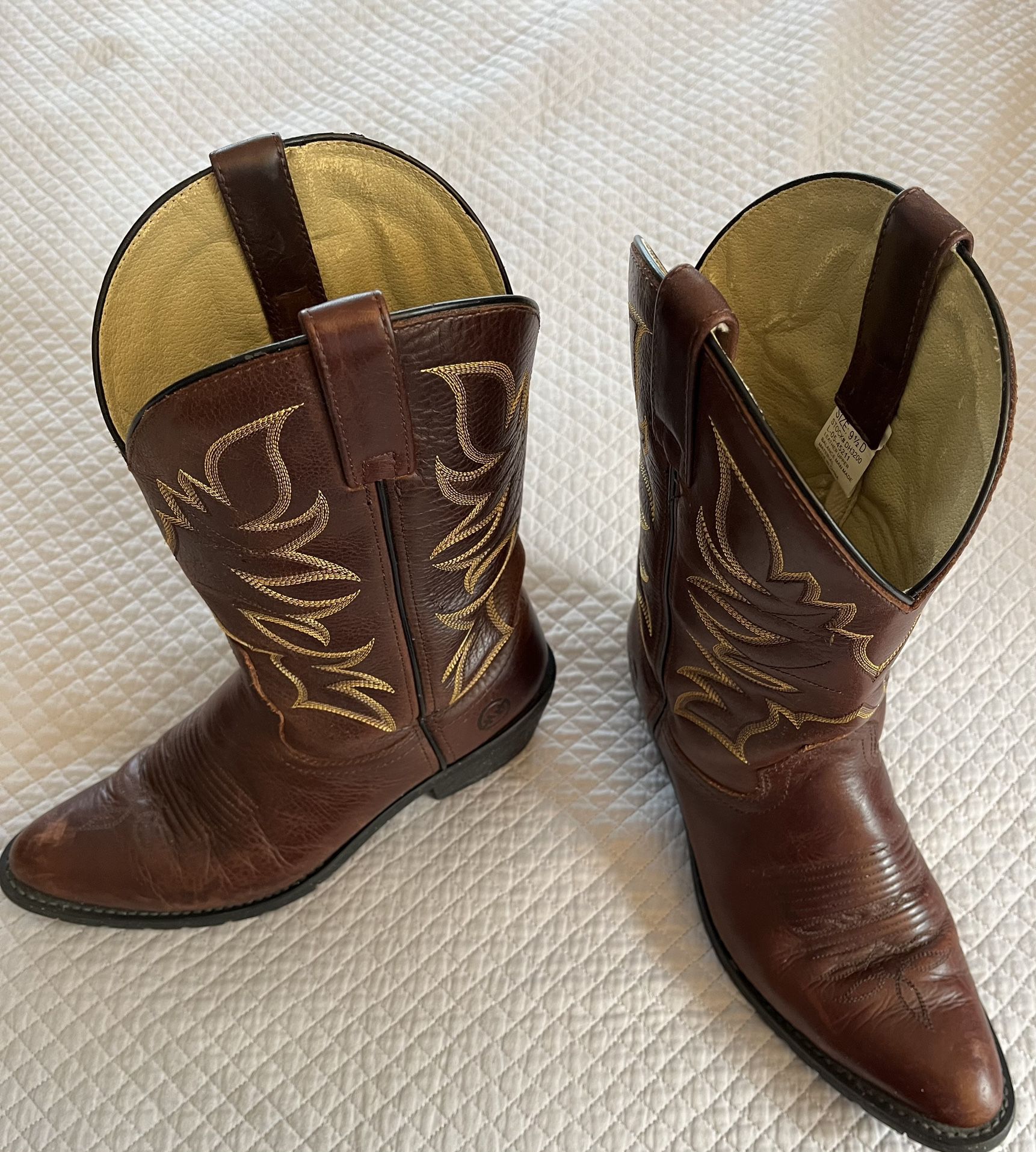 Men’s brown leather Cowboy boots