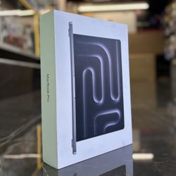 MacBook Pro 14” & 16” Available (Take It Home In Payments/ llévalo a casa en pagos 