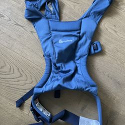 Ergo baby embrace Like New 