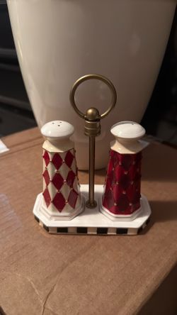Salt and pepper shakers