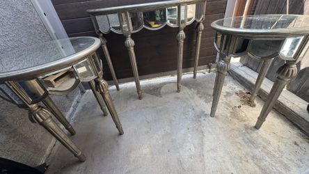 Console and 2 side tables