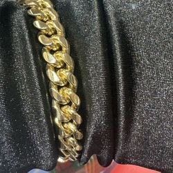 14kt Solid Cuban Bracelet 