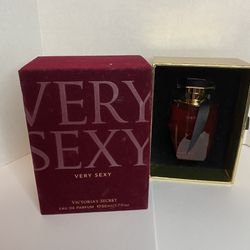 Perfume (Victoria Secret Very Sexy)