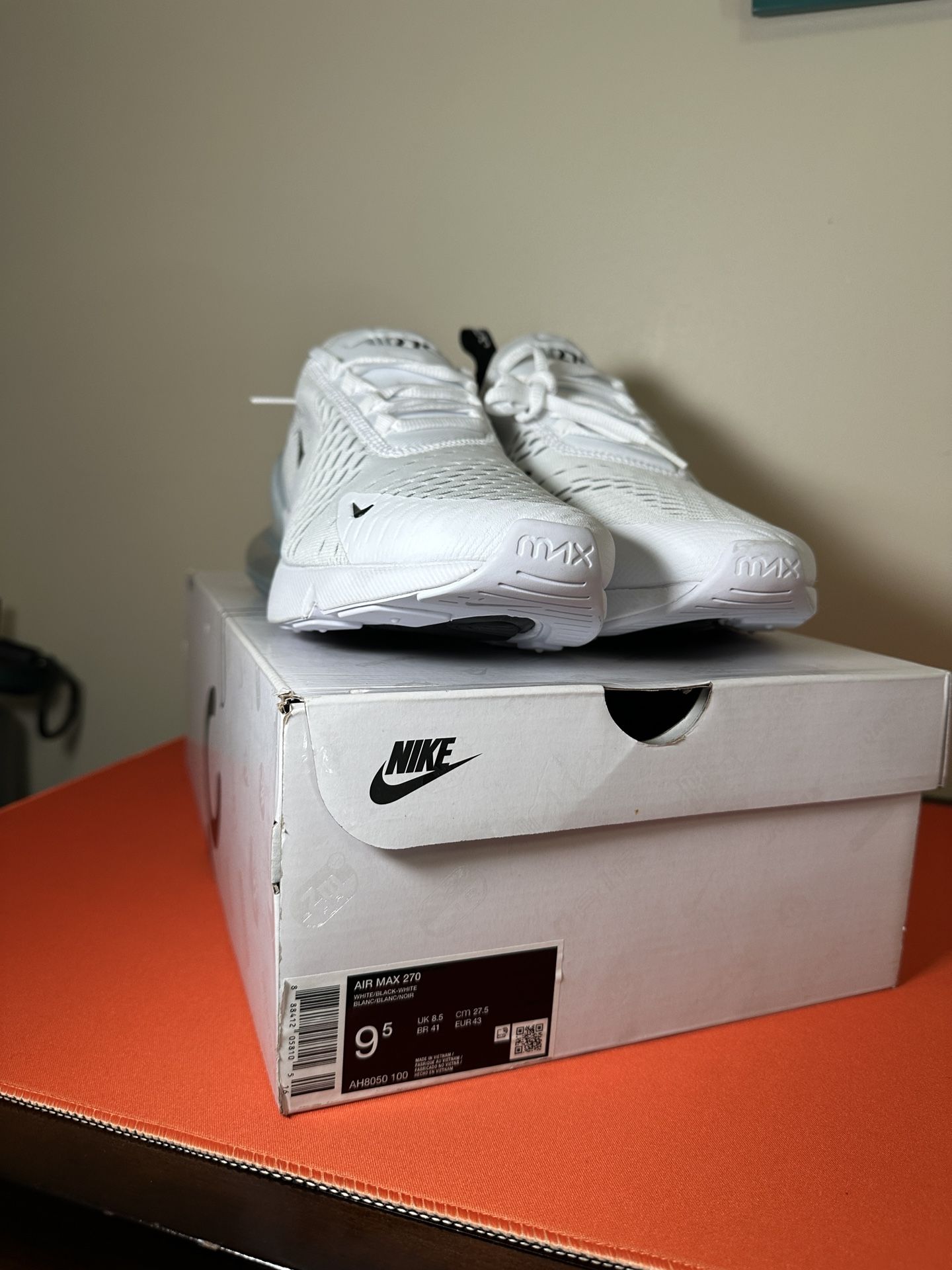 Nike Max Air 270 Size 9.5