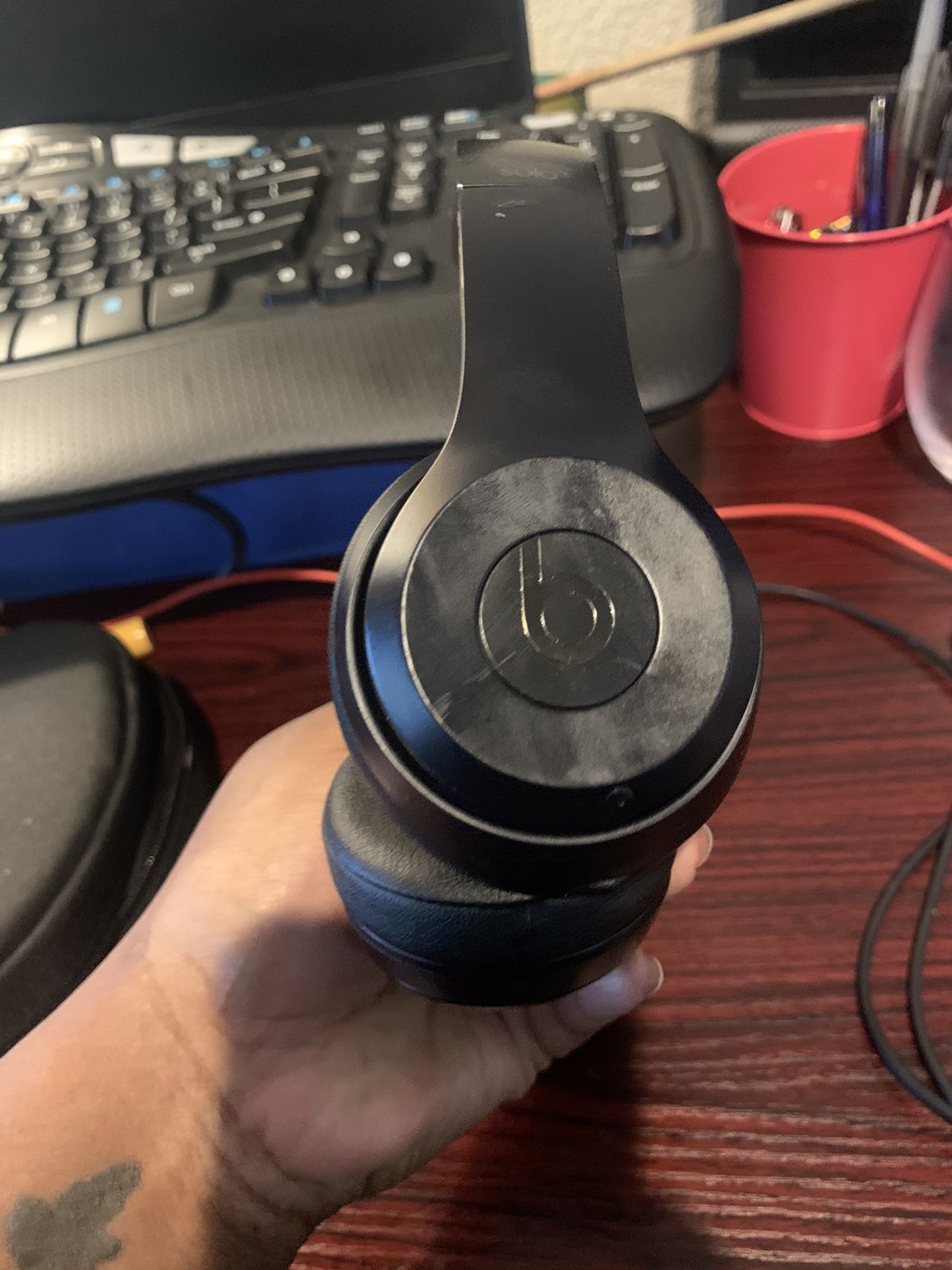 Barely used beats headphones