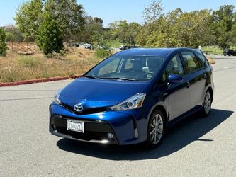 2017 Toyota Prius v