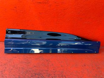 2025 2026 Audi Q6 E-Tron Right Side Front Door Lower Trim Molding OEM 85H853960A