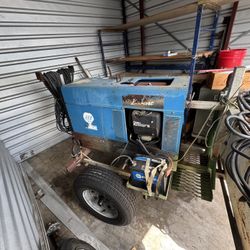 Miller Bobcat 225 NT Welder Generator With Trailer