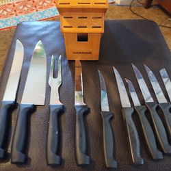 Block of knives, one pair of scissors