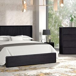Brand New Black 4pc Queen Bedroom Set (Available In Eastern King)