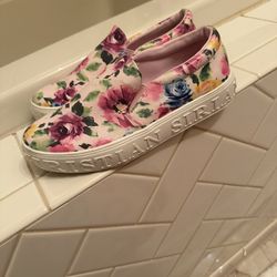 Christian Siriano floral slip on shoes 6 1/2