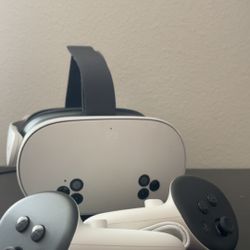 Meta Quest 3s VR Headset + Controllers | Clean Condition | Tested | Charger Included