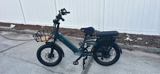 Velotric Go 1 E-Bike w/ Cargo Seat and Basket