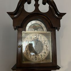 Floor Standing Grandfather Clock