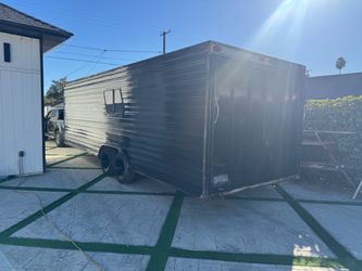 8.5 x24 Carson enclosed trailer fits 2 4 seats side by sides