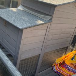 New Rabbit House $125