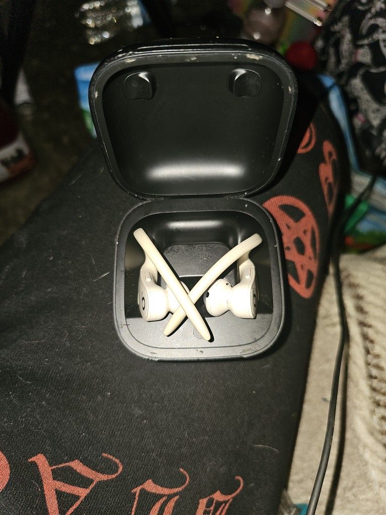 Brand New Beats Powerbeats
