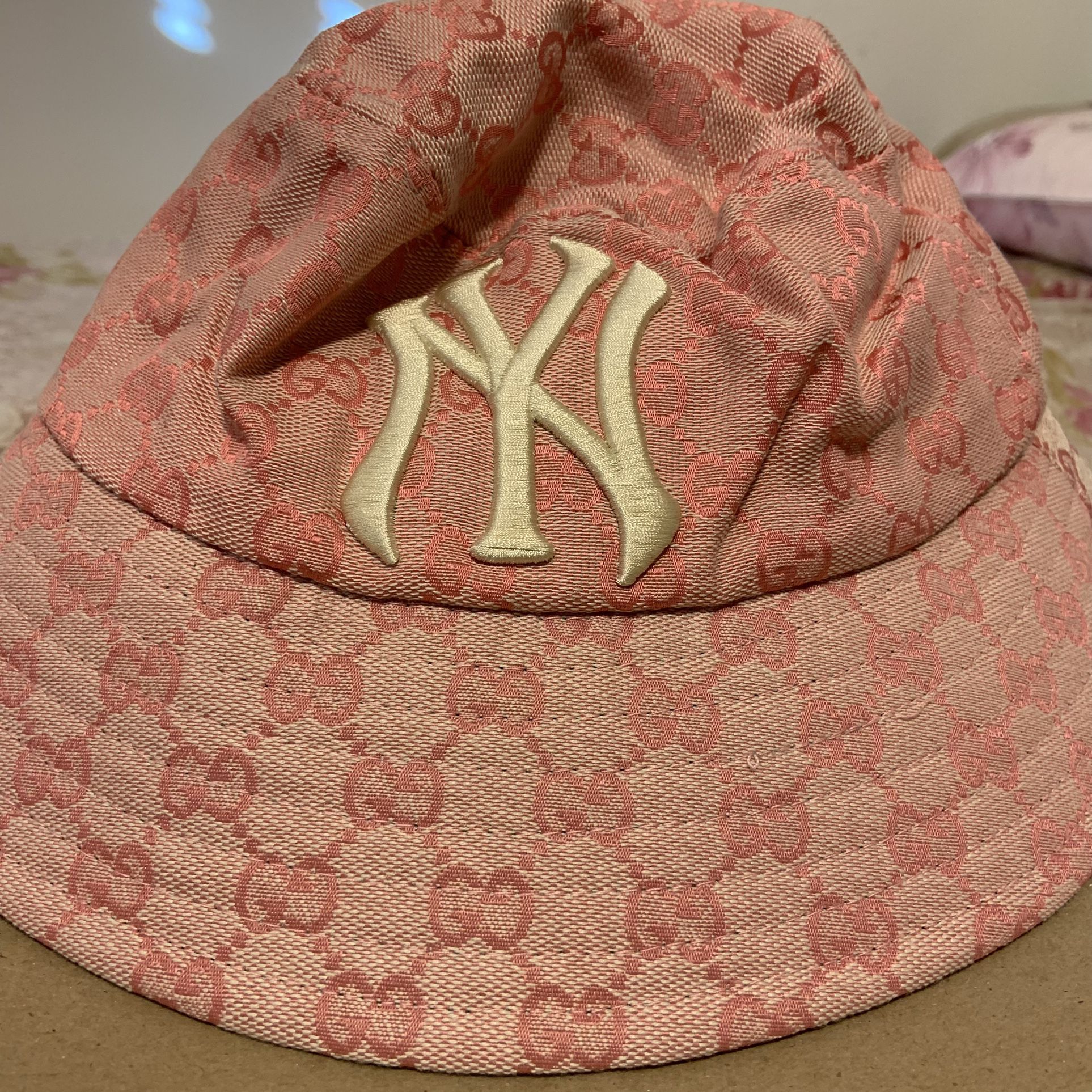 GG pink hat