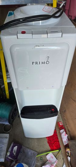 Water dispenser cold and hot