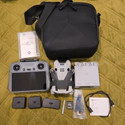 DJI MINI 4 PRO Fly More Bundle Plus