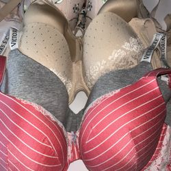 5 Bras Mixed Brands And Sizes