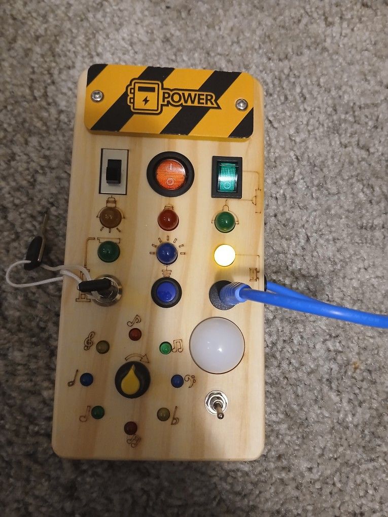 Montessori Busy Switch Circuit