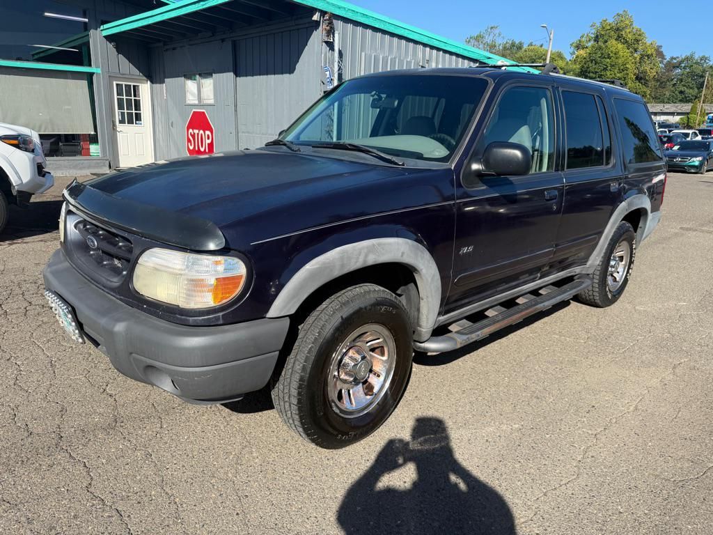 2000 Ford Explorer