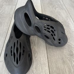 adidas Yeezy Carbon Black Foam Runners US Size 8