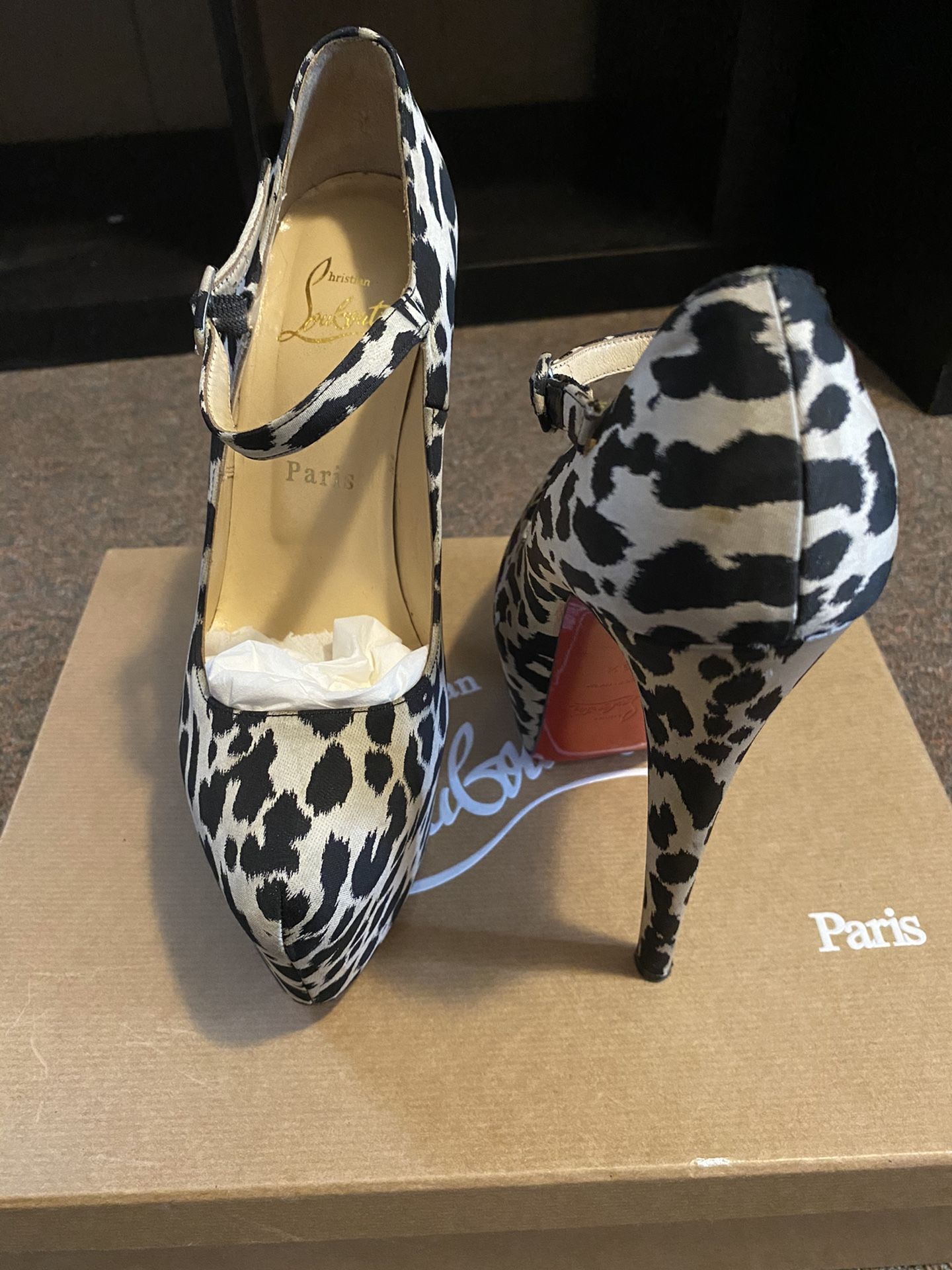 Christian Louboutin Size 36 1/2