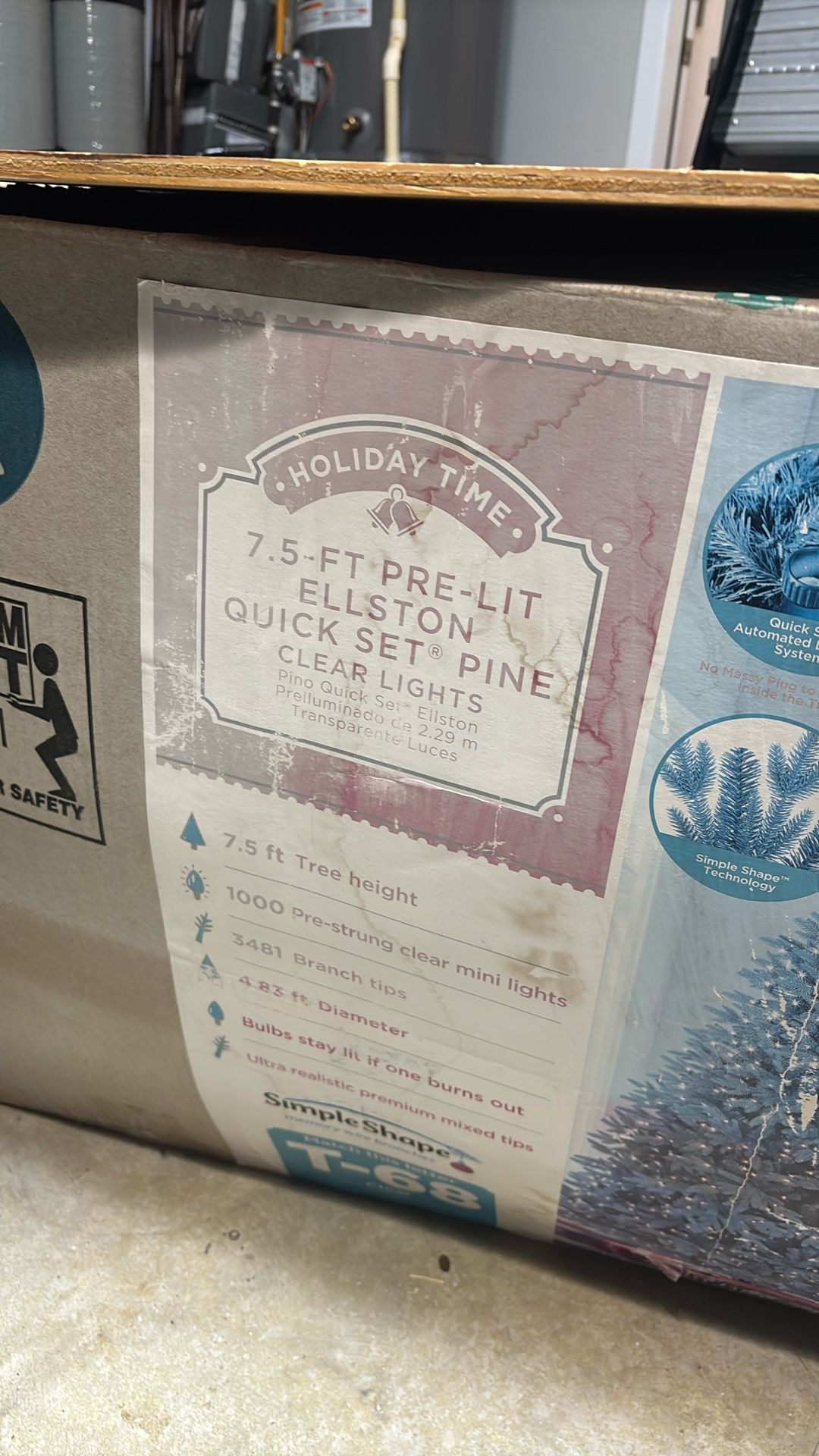 Free 7.5 Pre-lit Christmas Tree